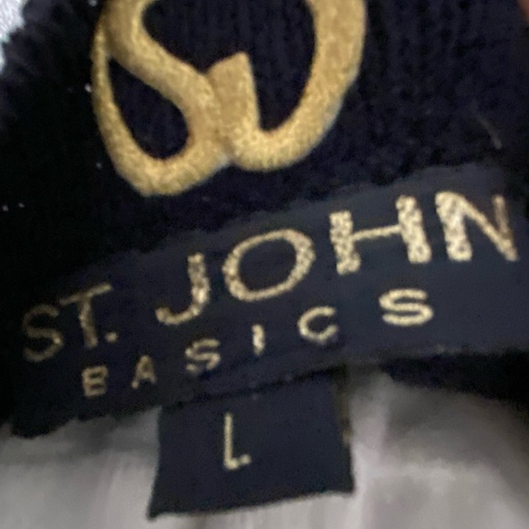 St John Classics Button Up Tunic and Skirt - Picture 3 of 3